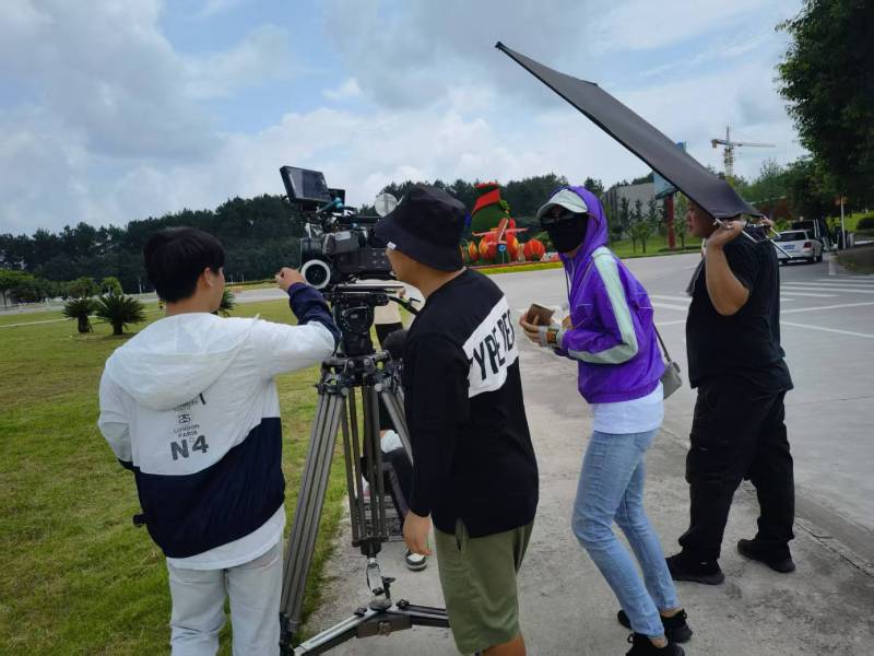 让胡路区极致互动，未来愿景宏大，致力于成为全球领先的产品宣传视频企业